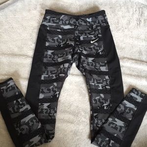 Nike Camo Legging